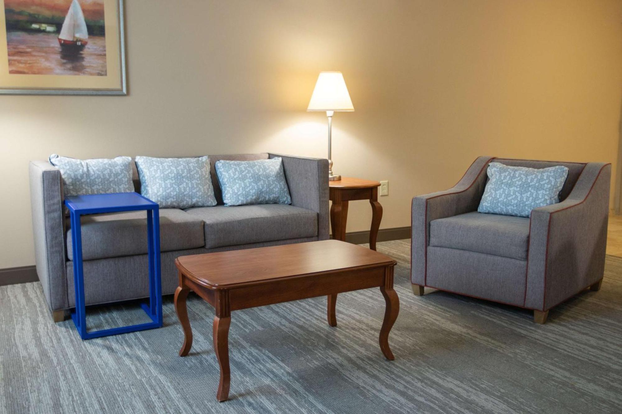 Hampton Inn Gloucester Exteriör bild
