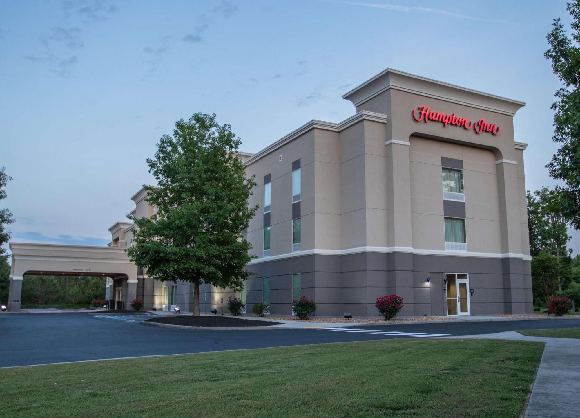 Hampton Inn Gloucester Exteriör bild